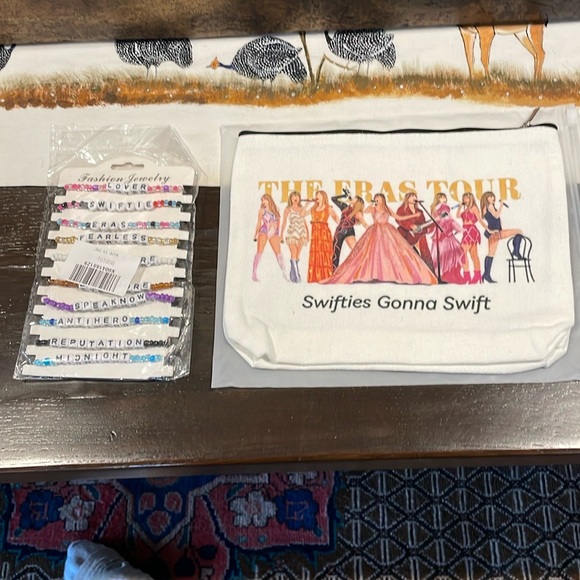 Taylor Swift Accessories - Gorgeous makeup bag and 10 bracelets NIB